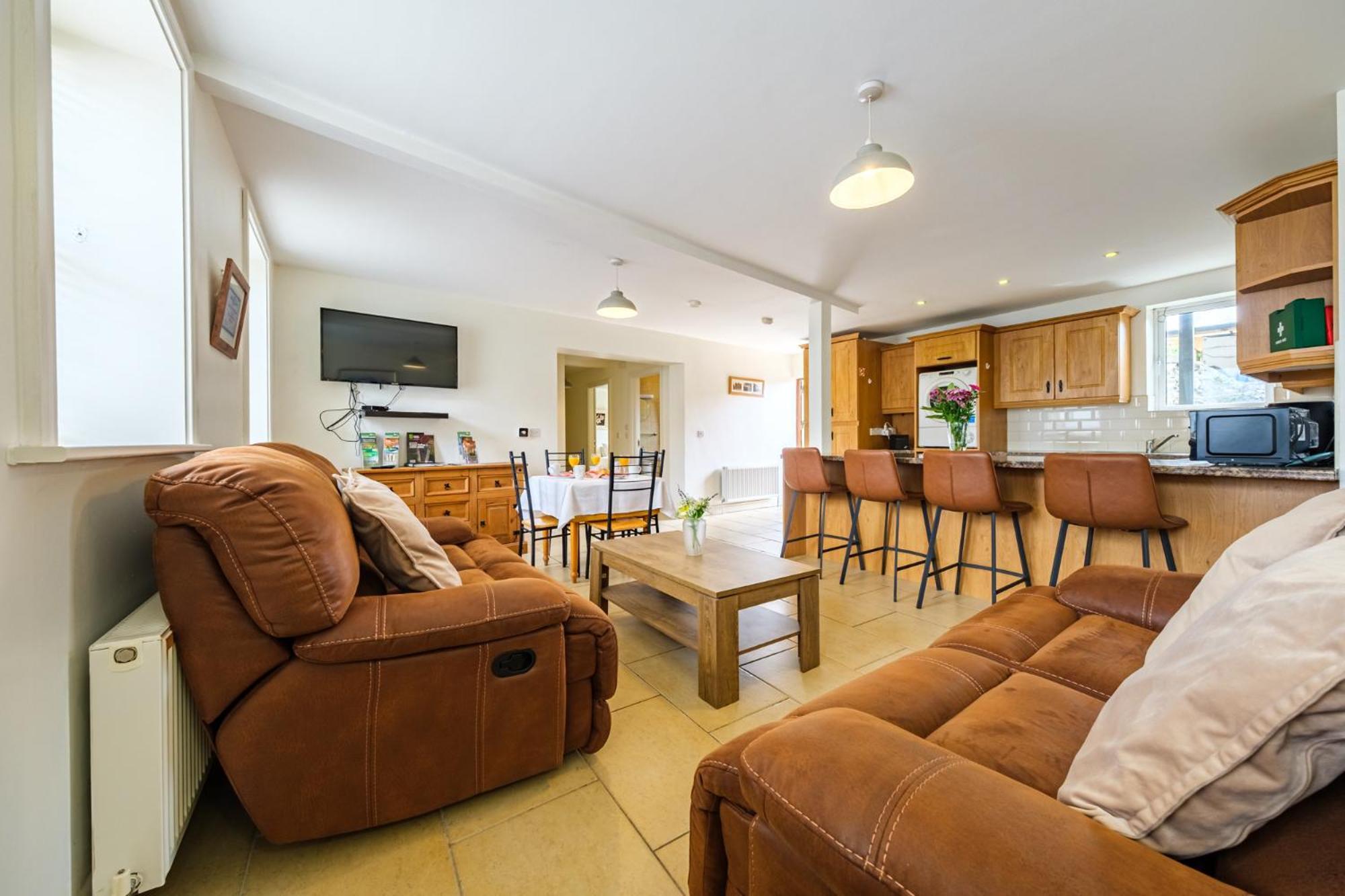 33A Steepleview Appartement Trim Buitenkant foto