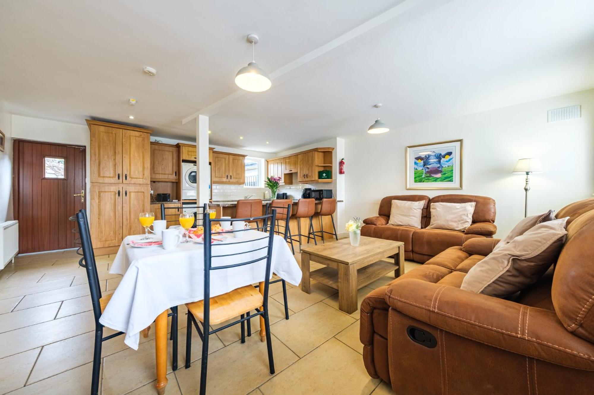 33A Steepleview Appartement Trim Buitenkant foto